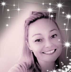 Meet your Posher, Leanne